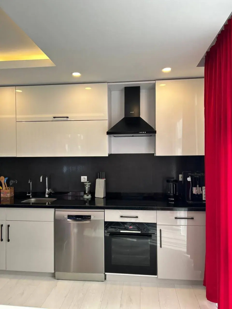 Апартаменты Двухкомнатные в 100 Метрах от Пляжа Клеопатры