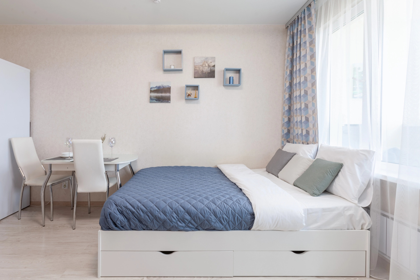 Апартаменты RentPlaza на Губернаторской