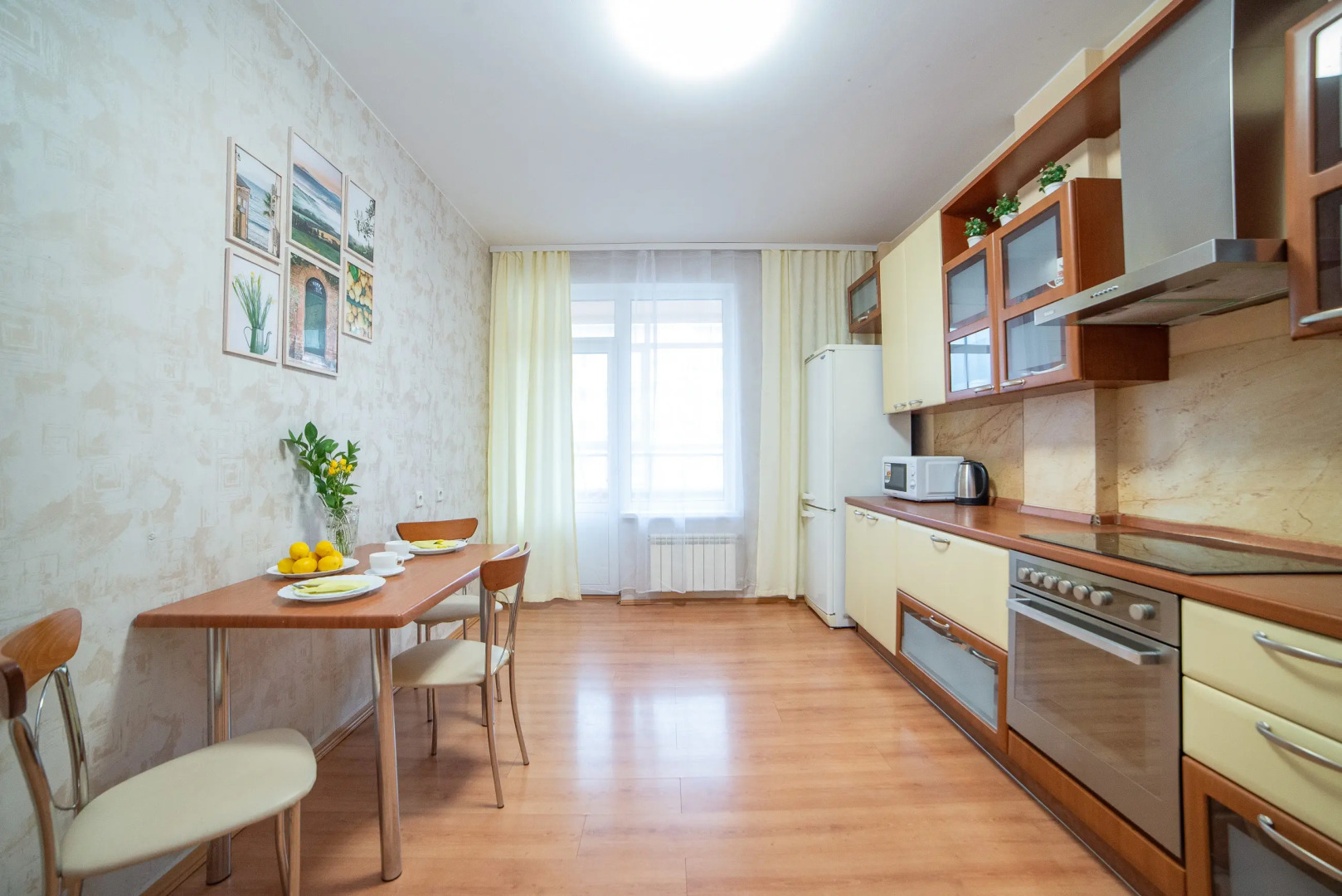 Апартаменты Трехкомнатная в центре