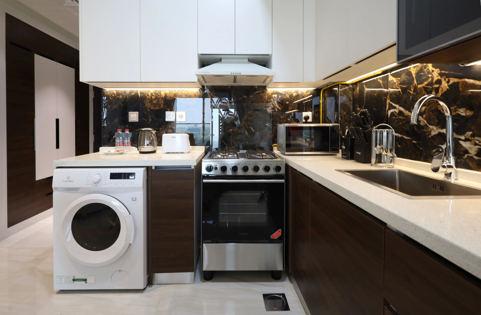 Apartments Elite Lux Holiday Homes - Jewelz Residences Studio in Arjan