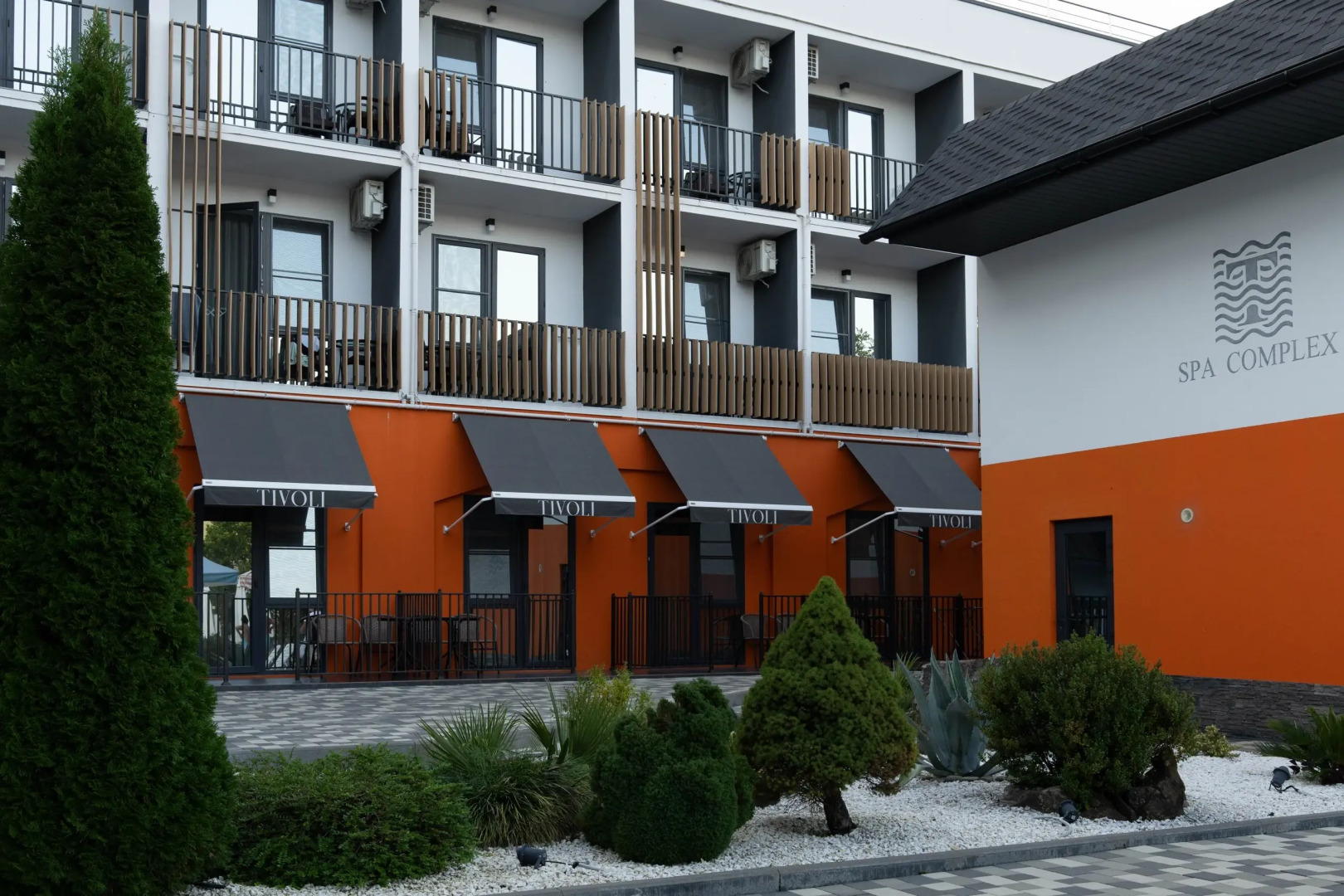 Отель Cosmos Smart Sochi Tivoli