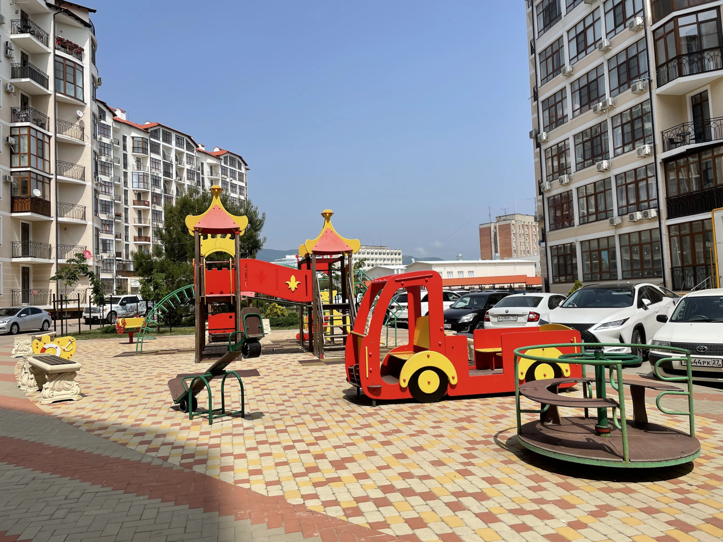 Квартира двухкомнатная Крымская 22