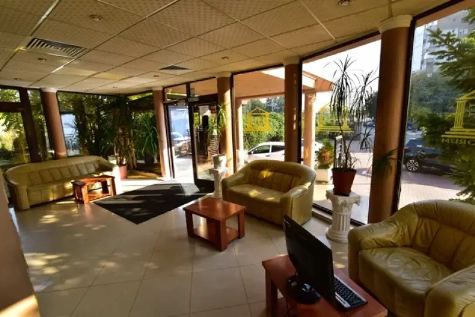 Отель Форум