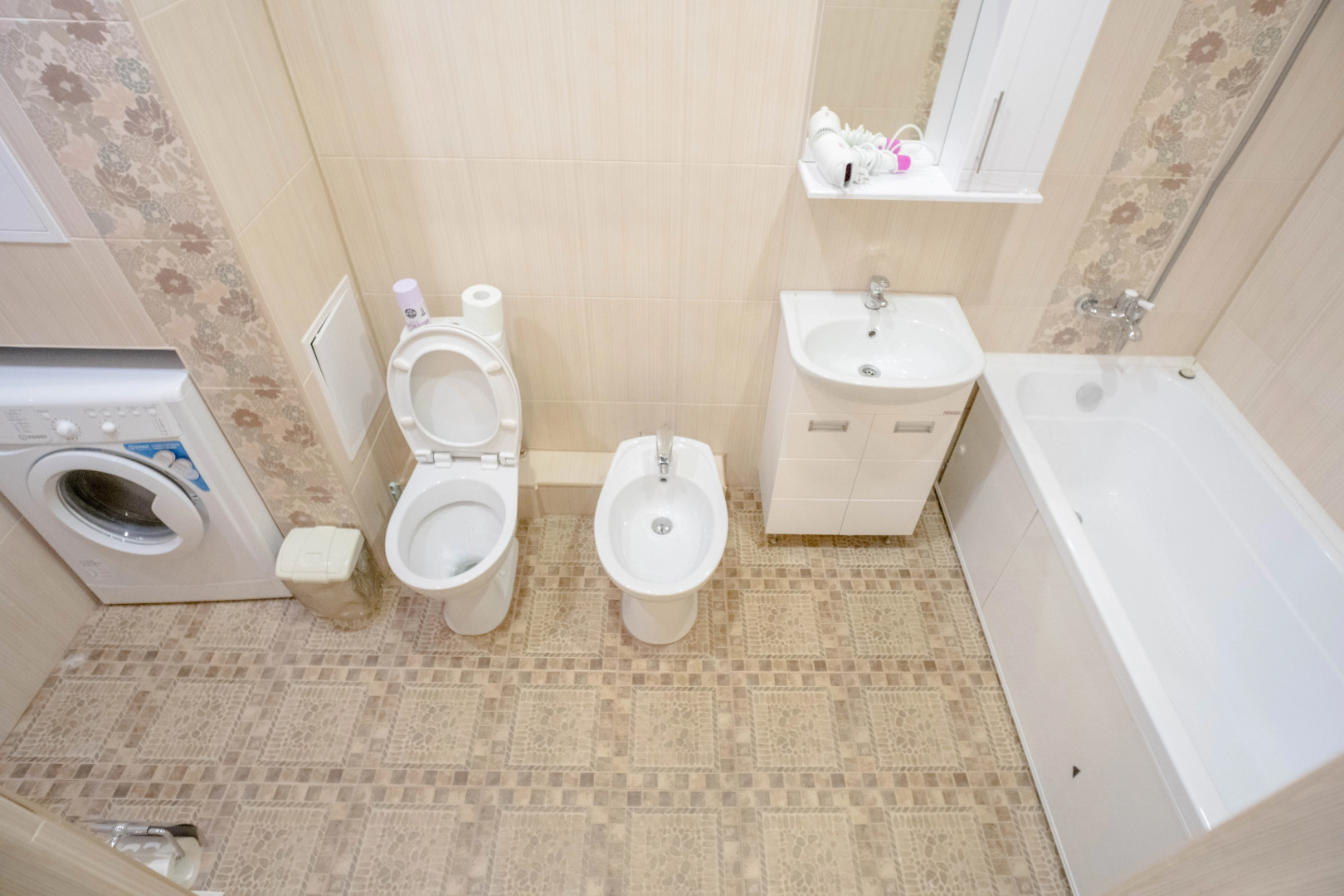 Апартаменты просторная однушка в отличном районе