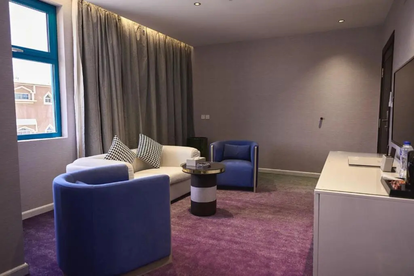 Отель Marvelous