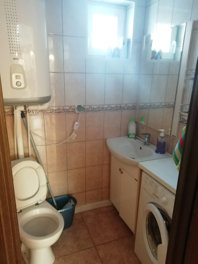 Shale V Kazhma Guest house