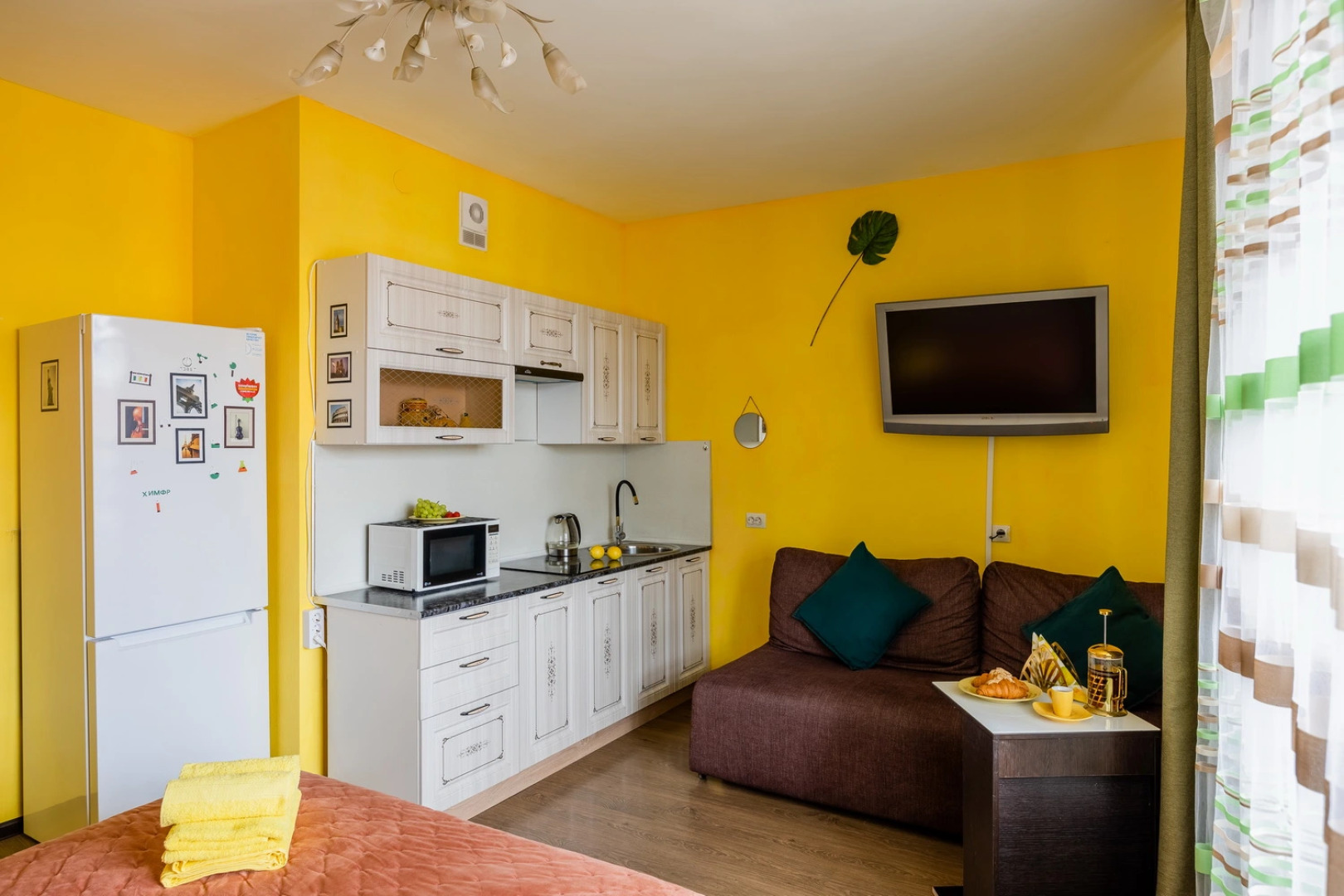 Апартаменты Здесь светит солнце в любую погоду