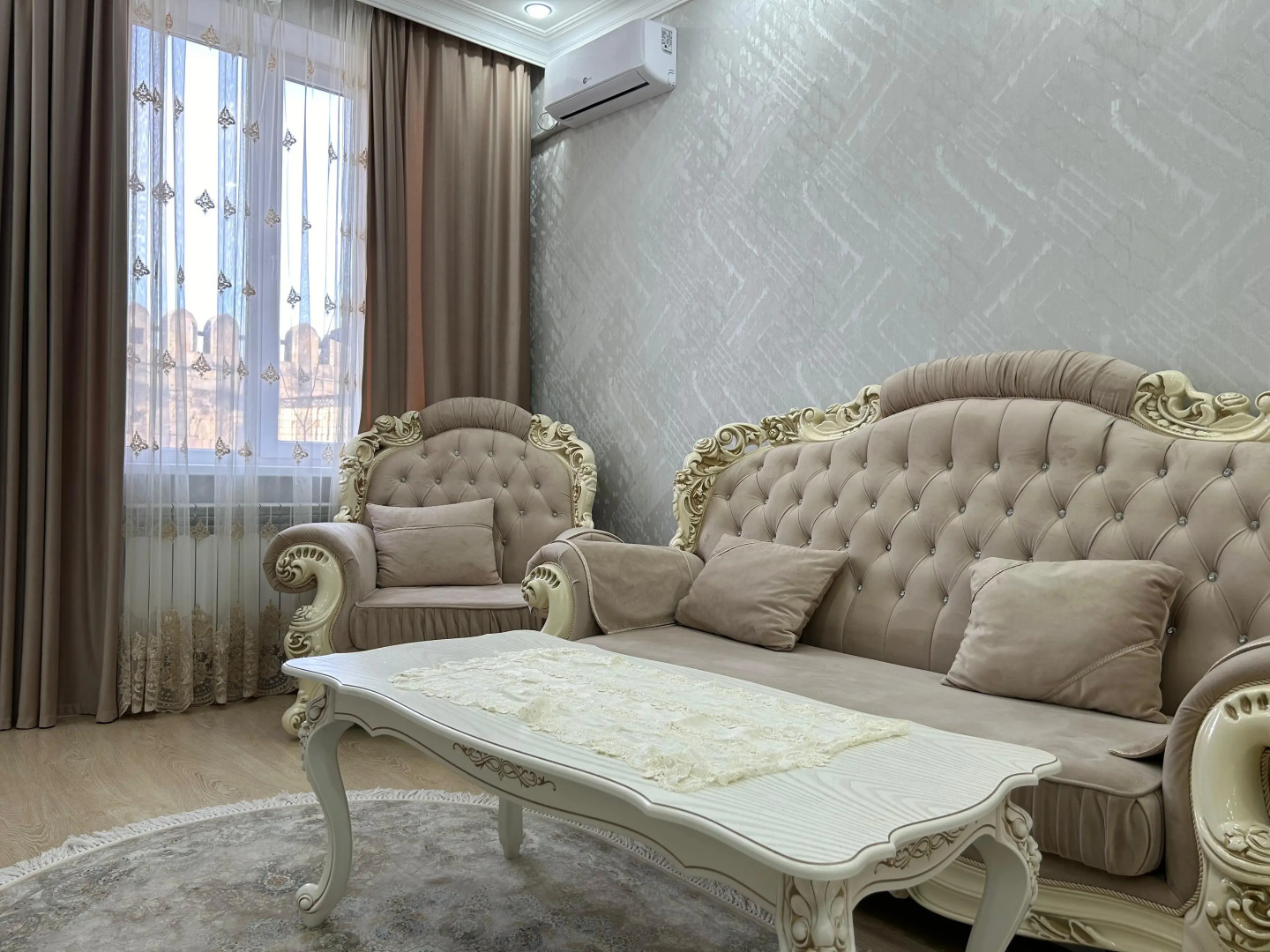 Отель Dash Gapi