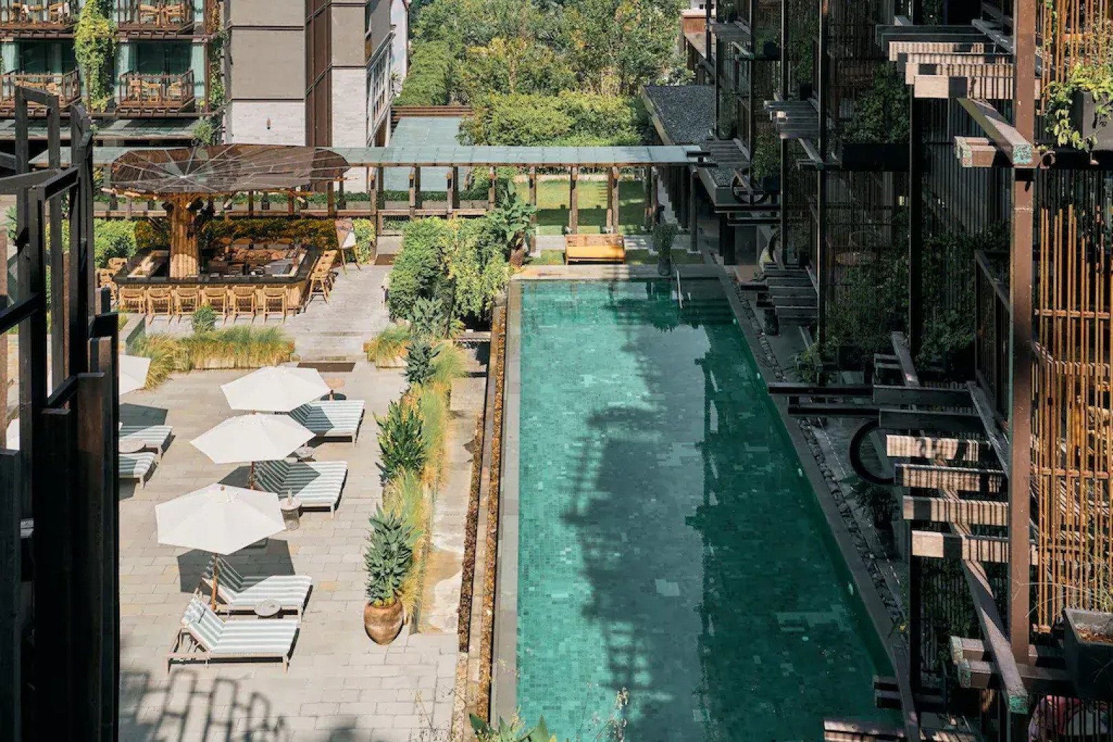 Курортный отель Dinso Resort & Villas Phuket, Vignette Collection by IHG