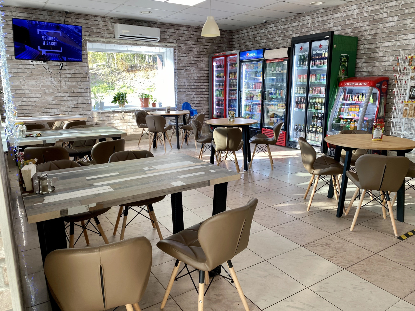 Topaz-Kola Mini-Hotel	