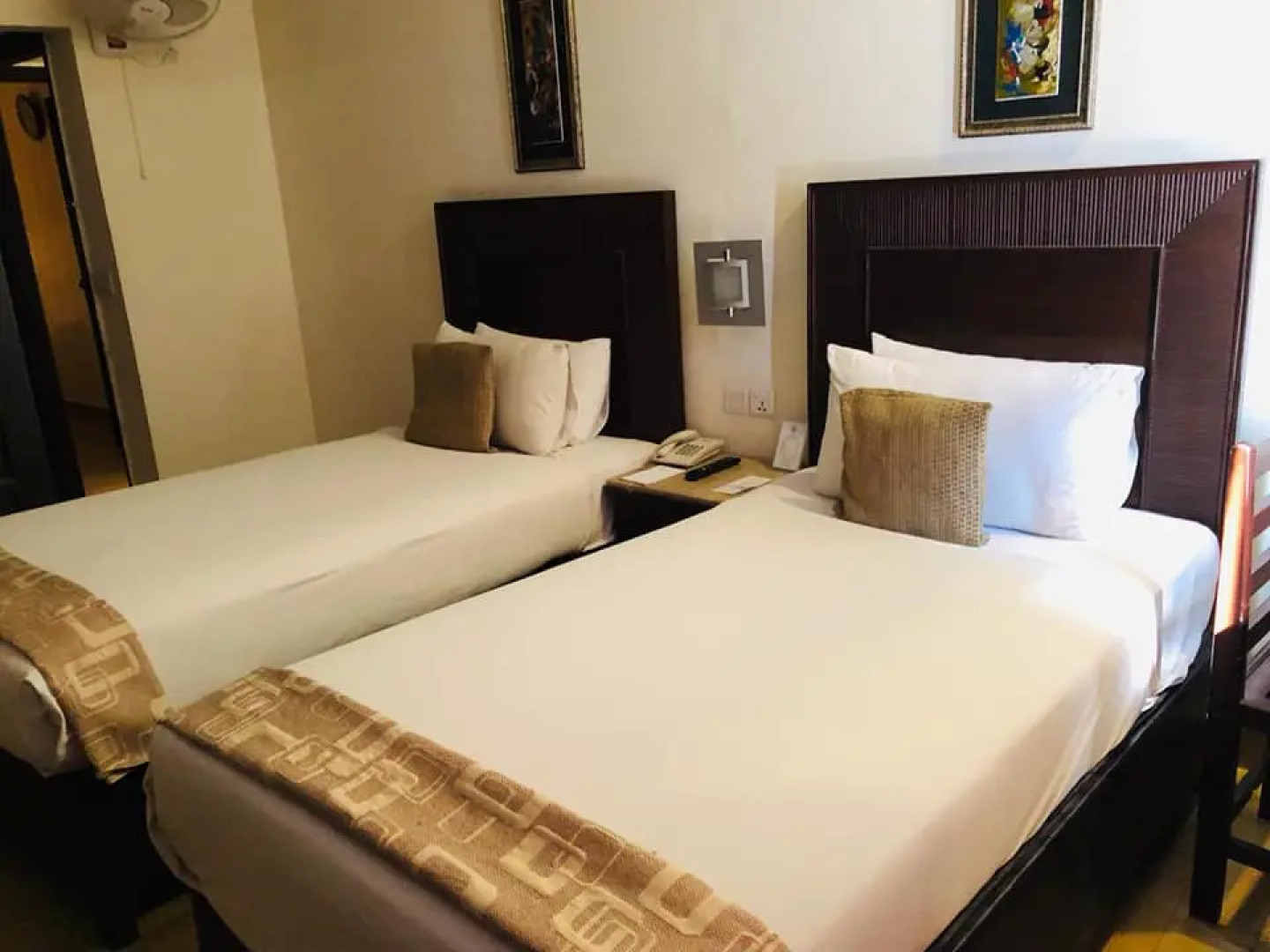 Отель Royal Lahore