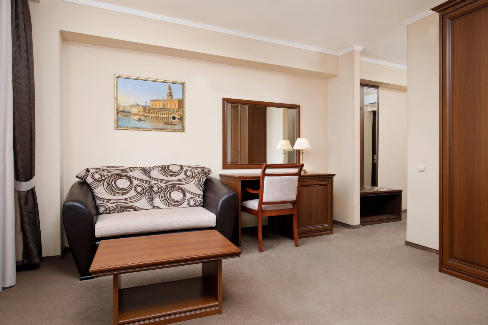 Бизнес Отель Континент