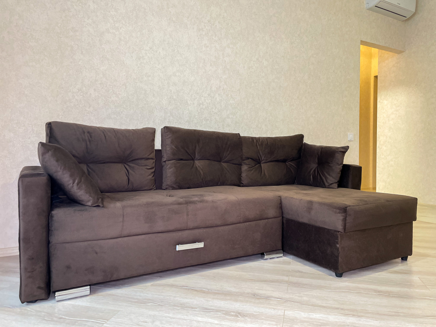 Апартаменты 2-к Квартира 50 м² 2/19 Эт