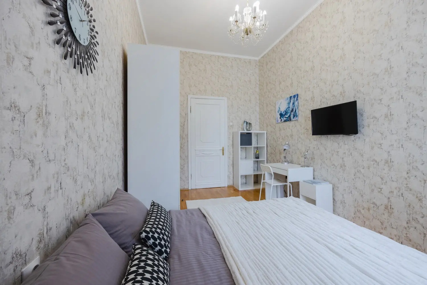 Апартаменты У Исакиевской площади DereMRents ДереМРентс