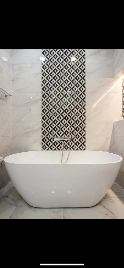 Апартаменты Четырехкомнатные Актёр Гэлакси