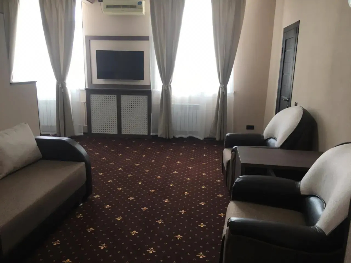 Отель Плаза