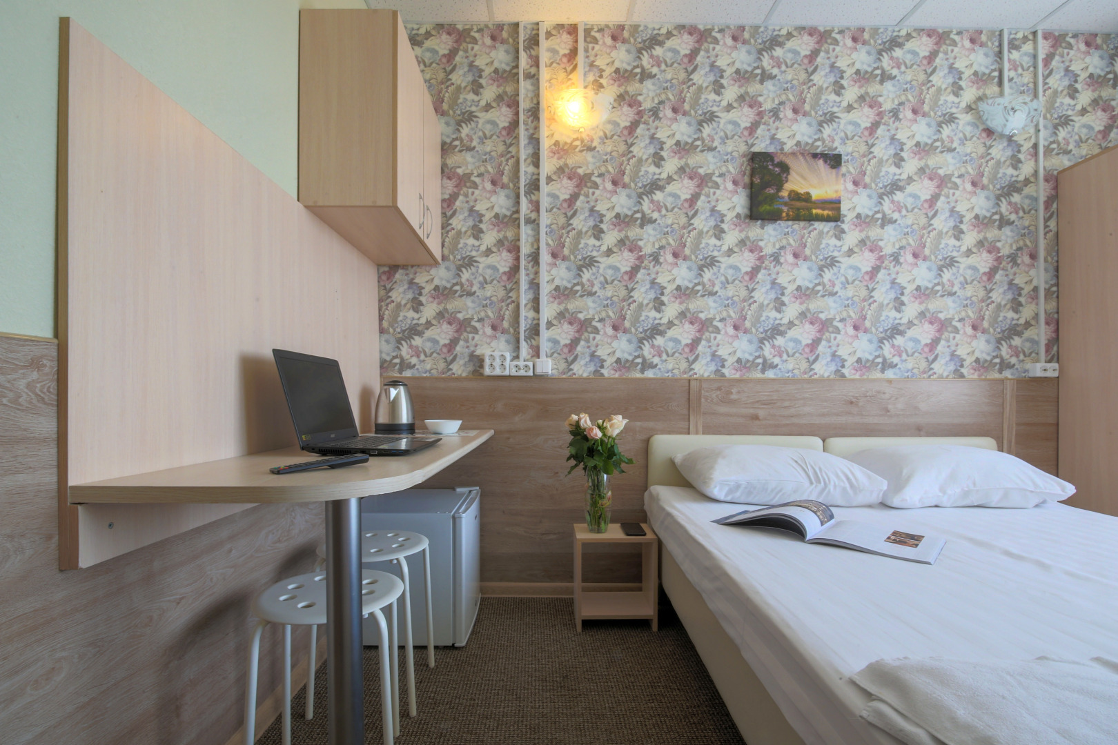 Отель Авлад