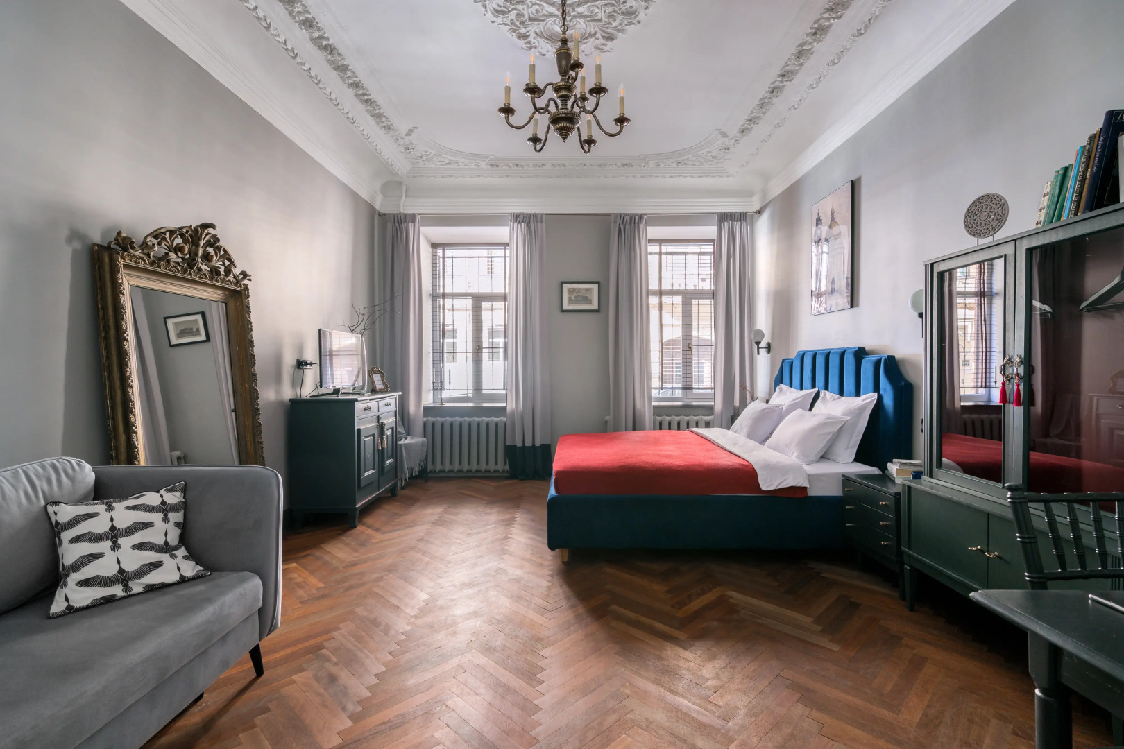 Апартаменты Двухкомнатные с Лепниной