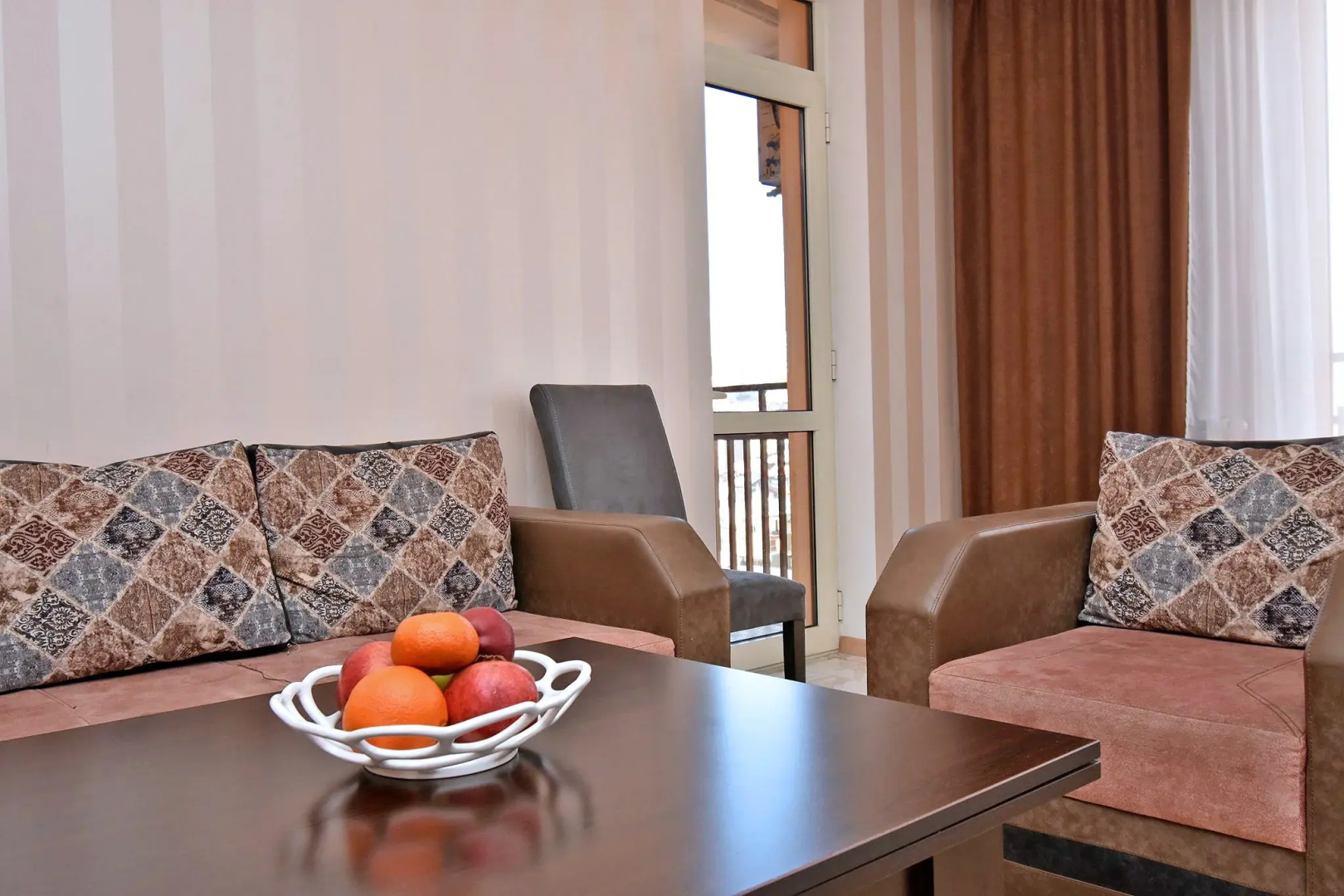 Апартаменты RentInnYerevan 13 Pavstos Buzand Street