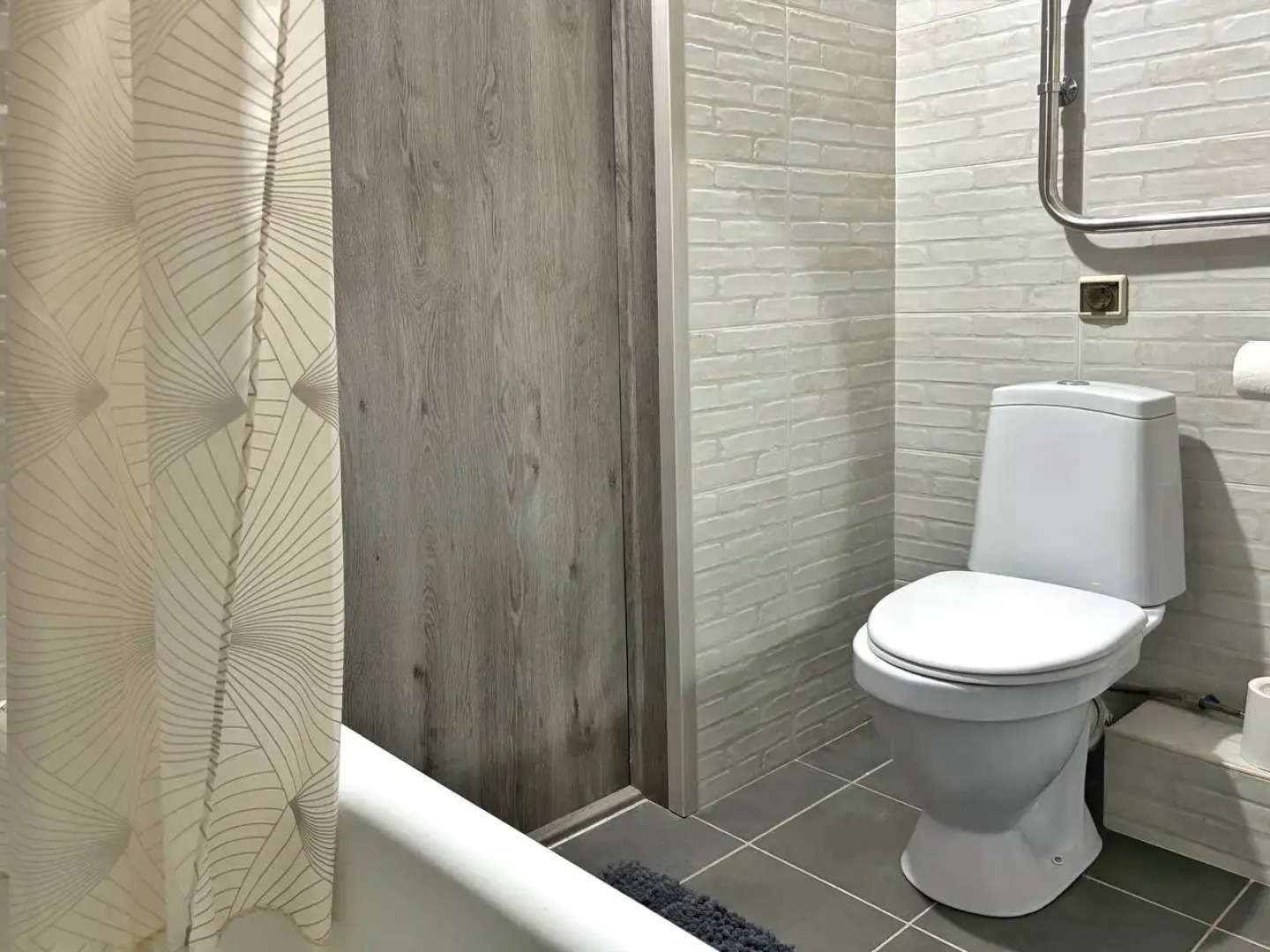 Квартира Атмосферная Рядом с Вокзалом для 2-х Гостей