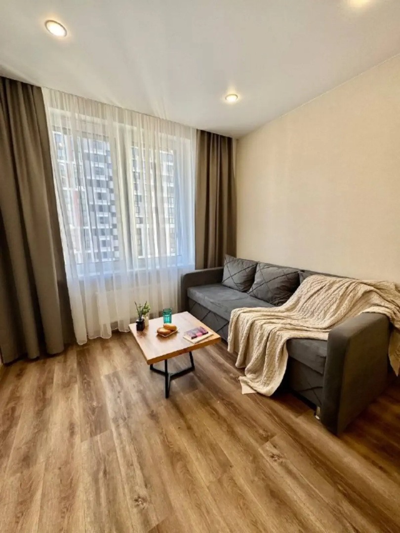 Квартира Life Apartments
