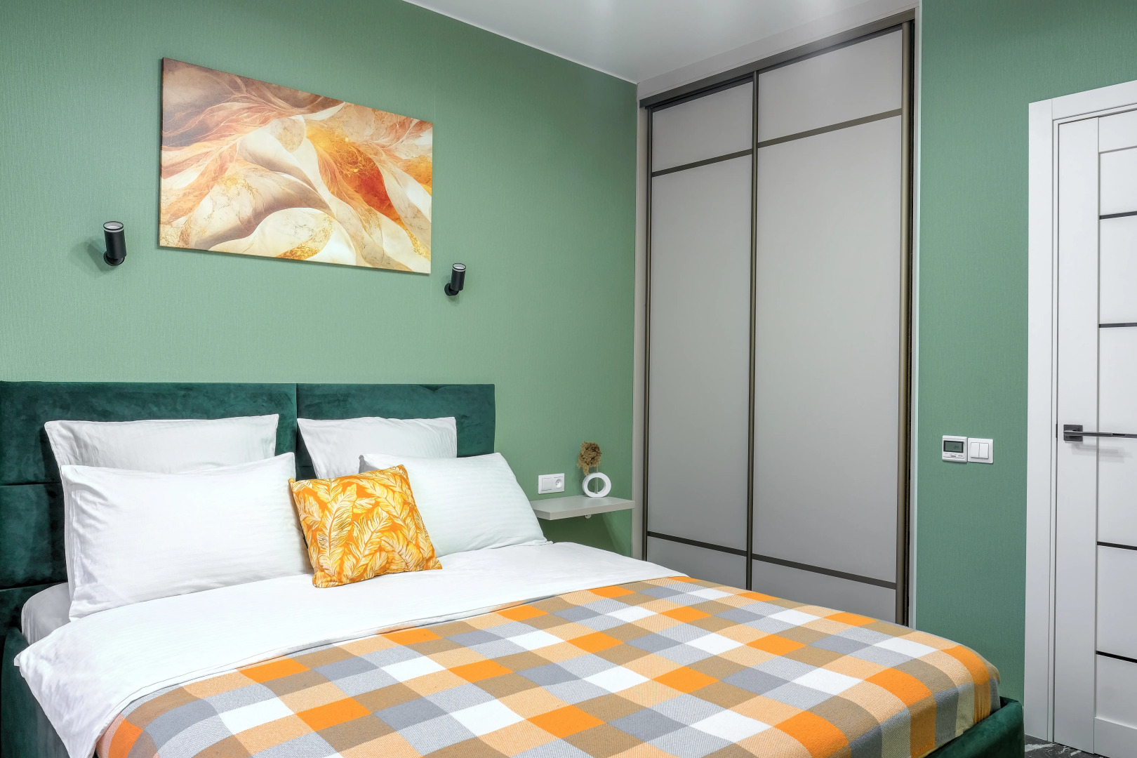 Апартаменты Володарского 14