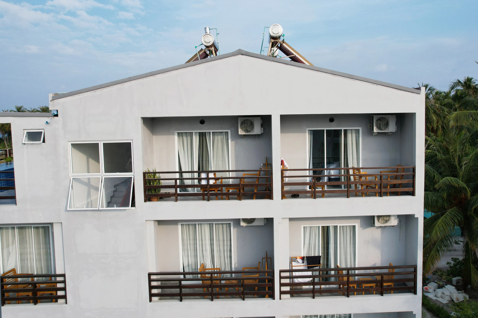 Отель Grand Beach Dhigurah