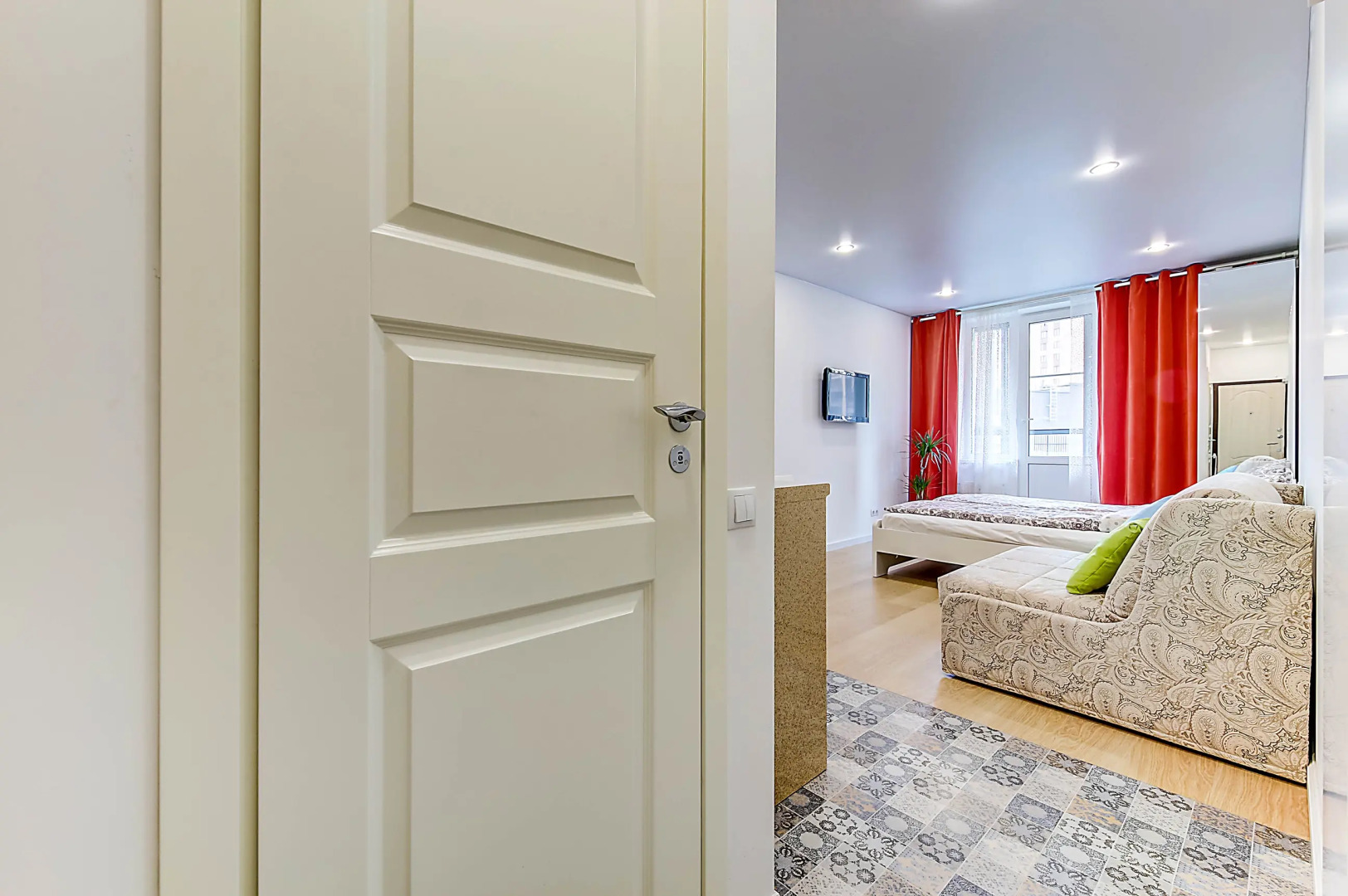 Квартира Red Curtains Studio