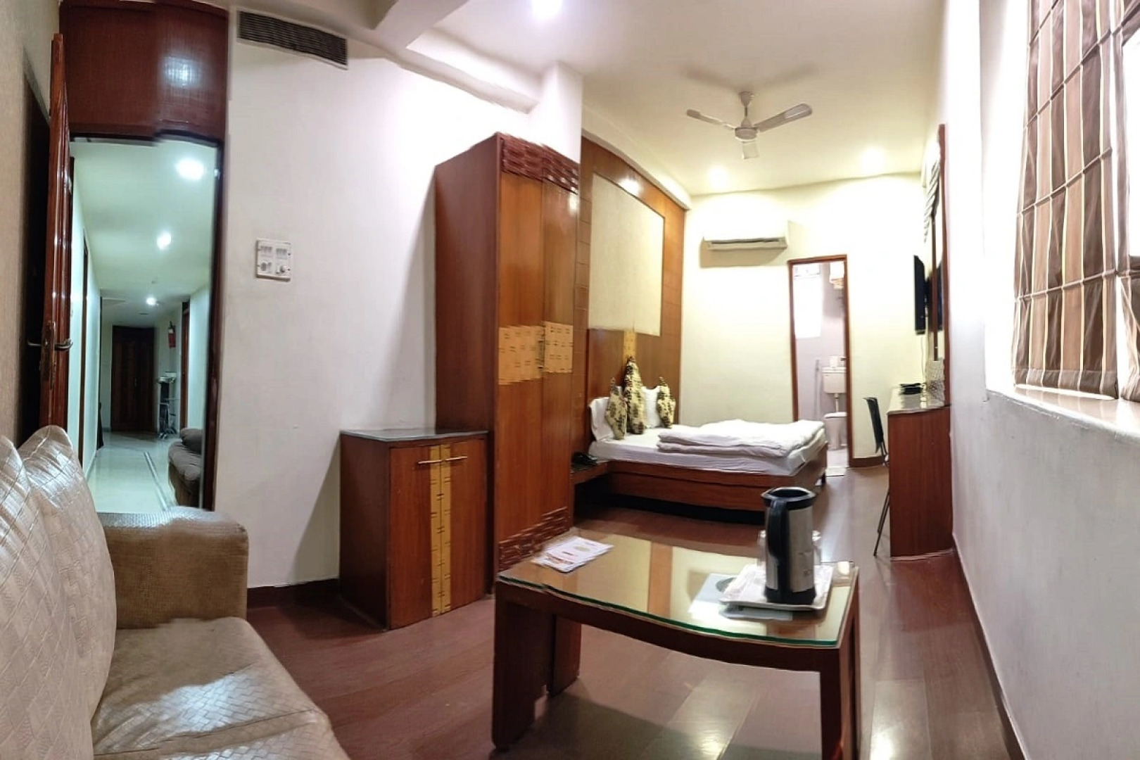 Mandakini Plaza Hotel