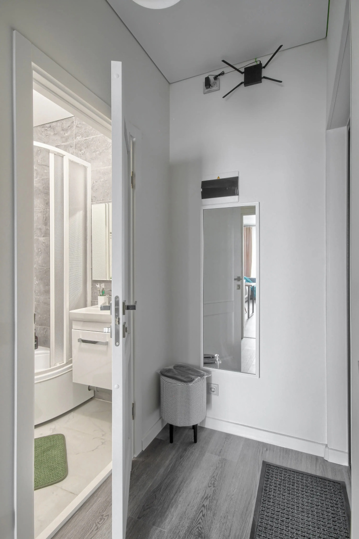 Апартаменты MyHomeYourHome на Дальневосточном проспект 19 к1