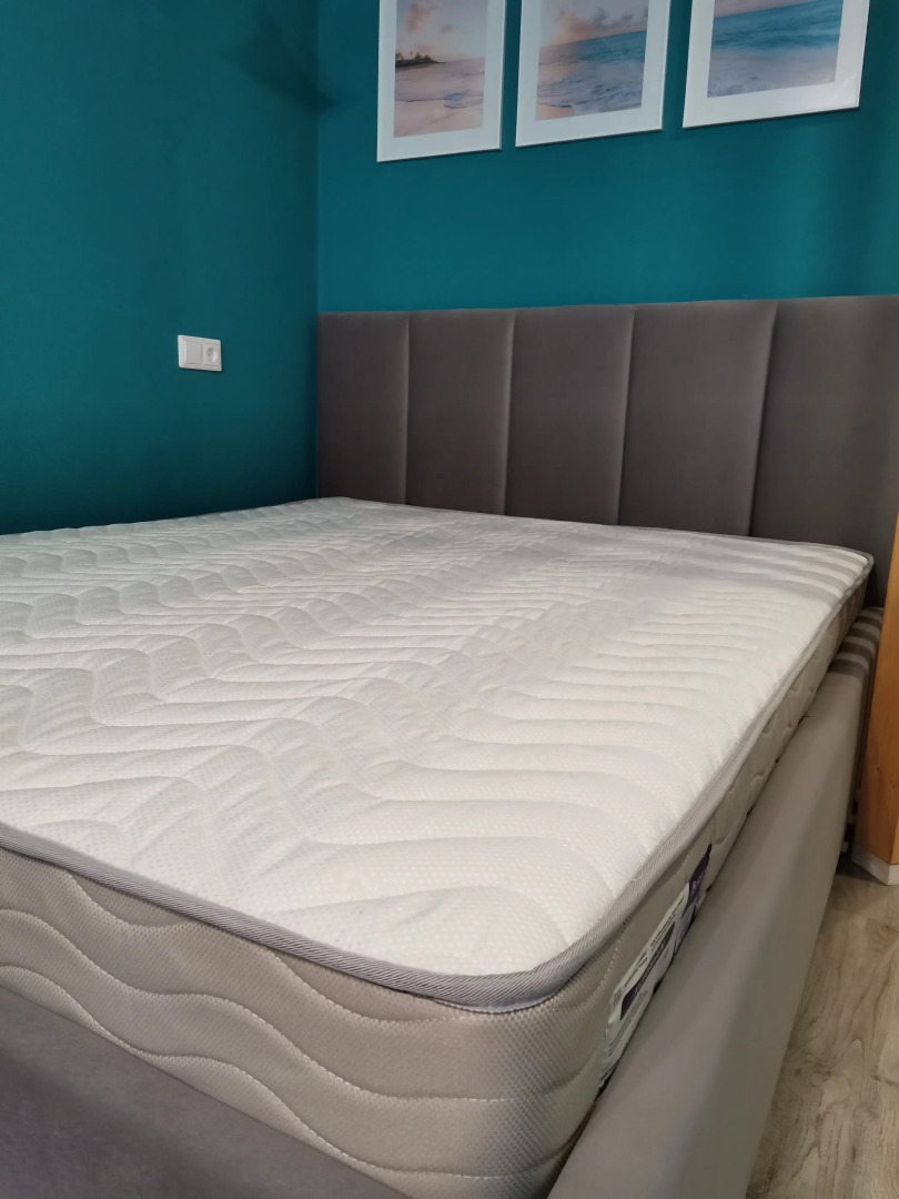 Квартира Беляева 42 на 19 этаже