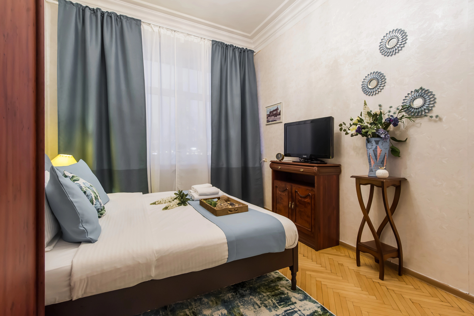 Квартира GM Apartments на Москва-реке с Видом на Набережную и Сталинскую высотку