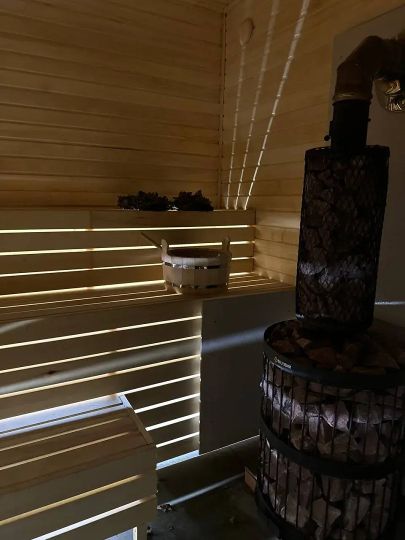 Частный Дом Барнхаус №2 на 10 гостей, с дровяной баней и горячим чаном