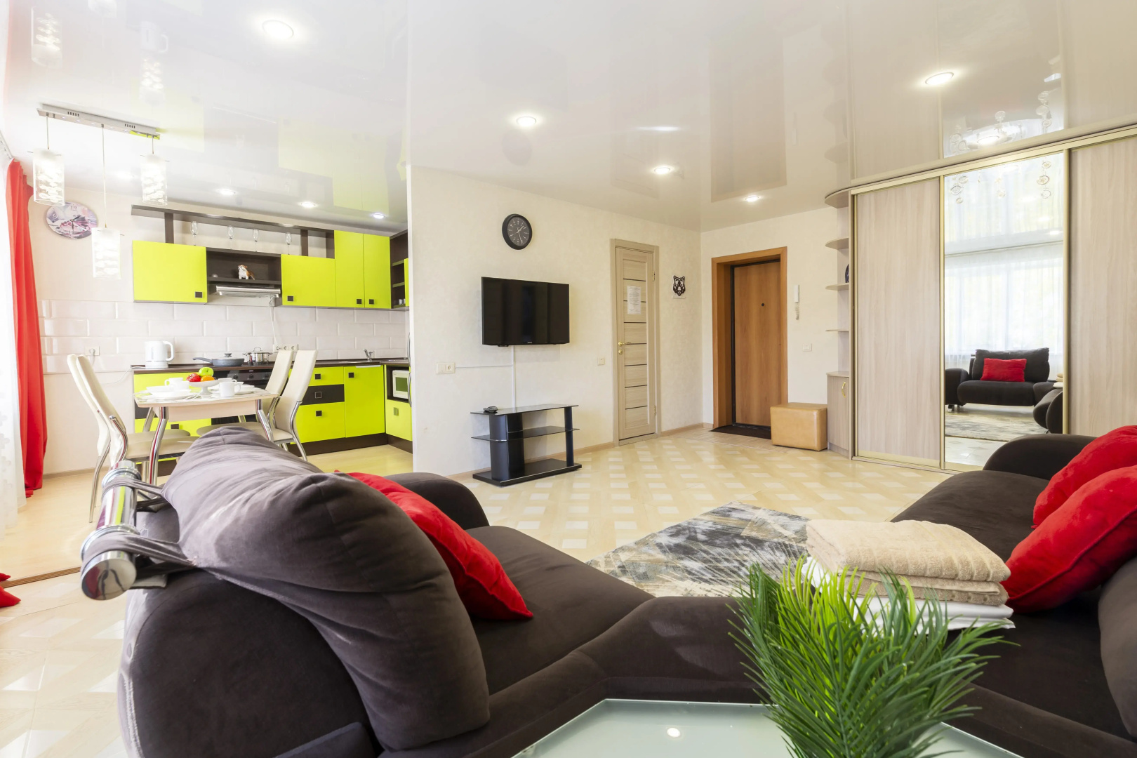 Prince Apartments на Социалистическом 69