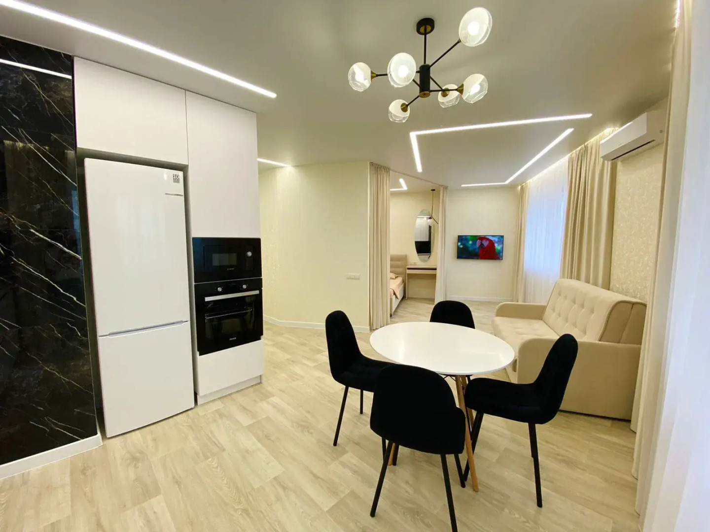 Апартаменты Sunrise City 6 блок