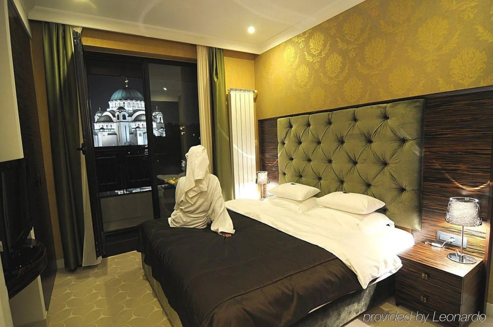 Отель Crystal Hotel Belgrade