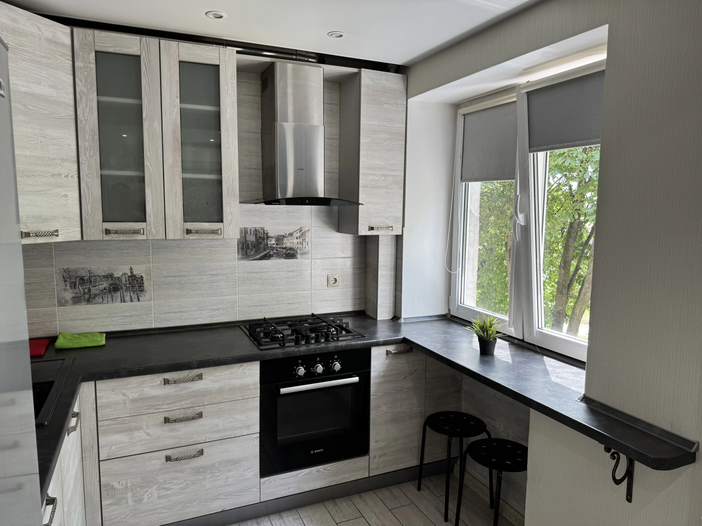 Апартаменты на Давыда Городенского 2/11