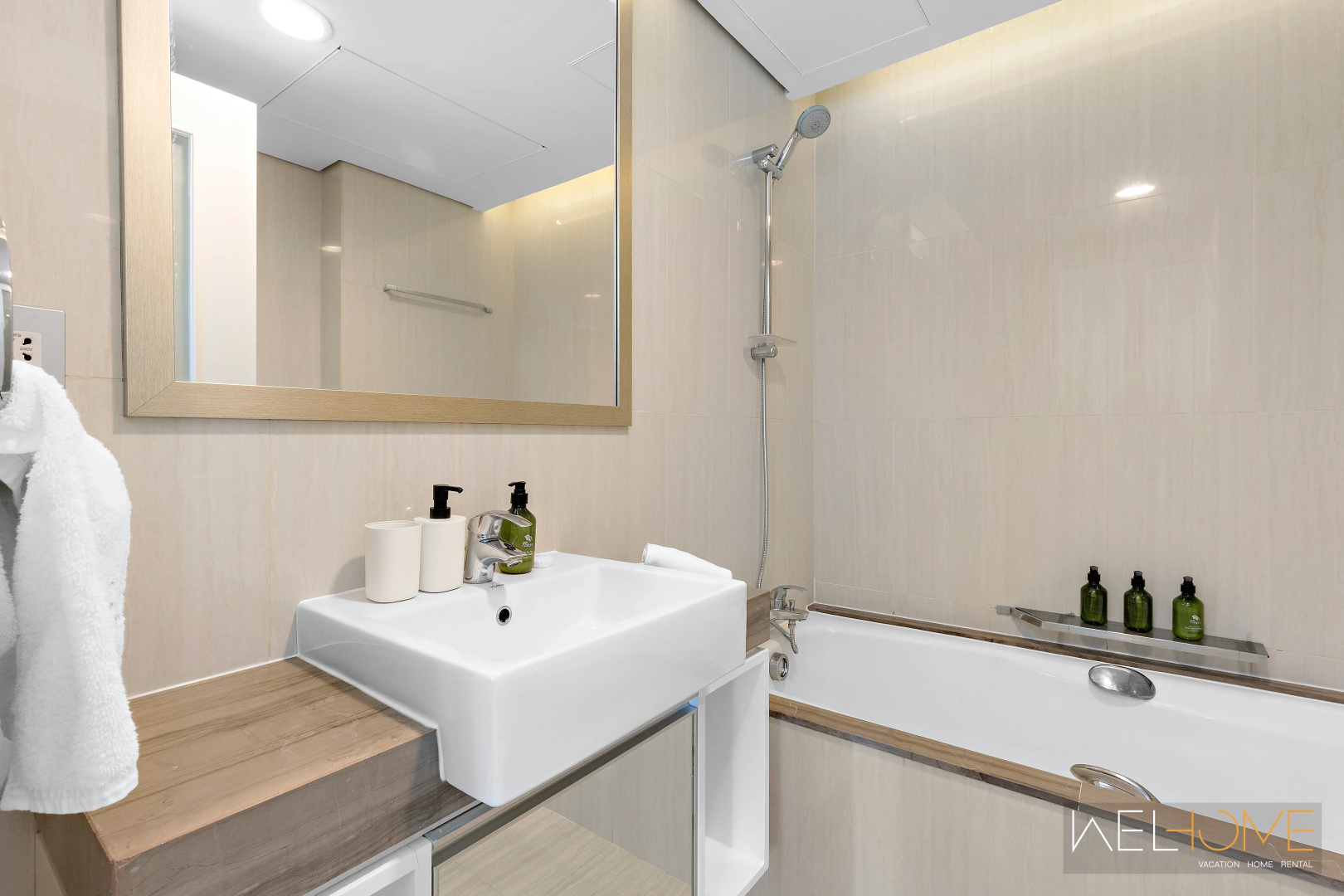 Апартаменты WelHome - Urban Oasis Apartment With Perfect View