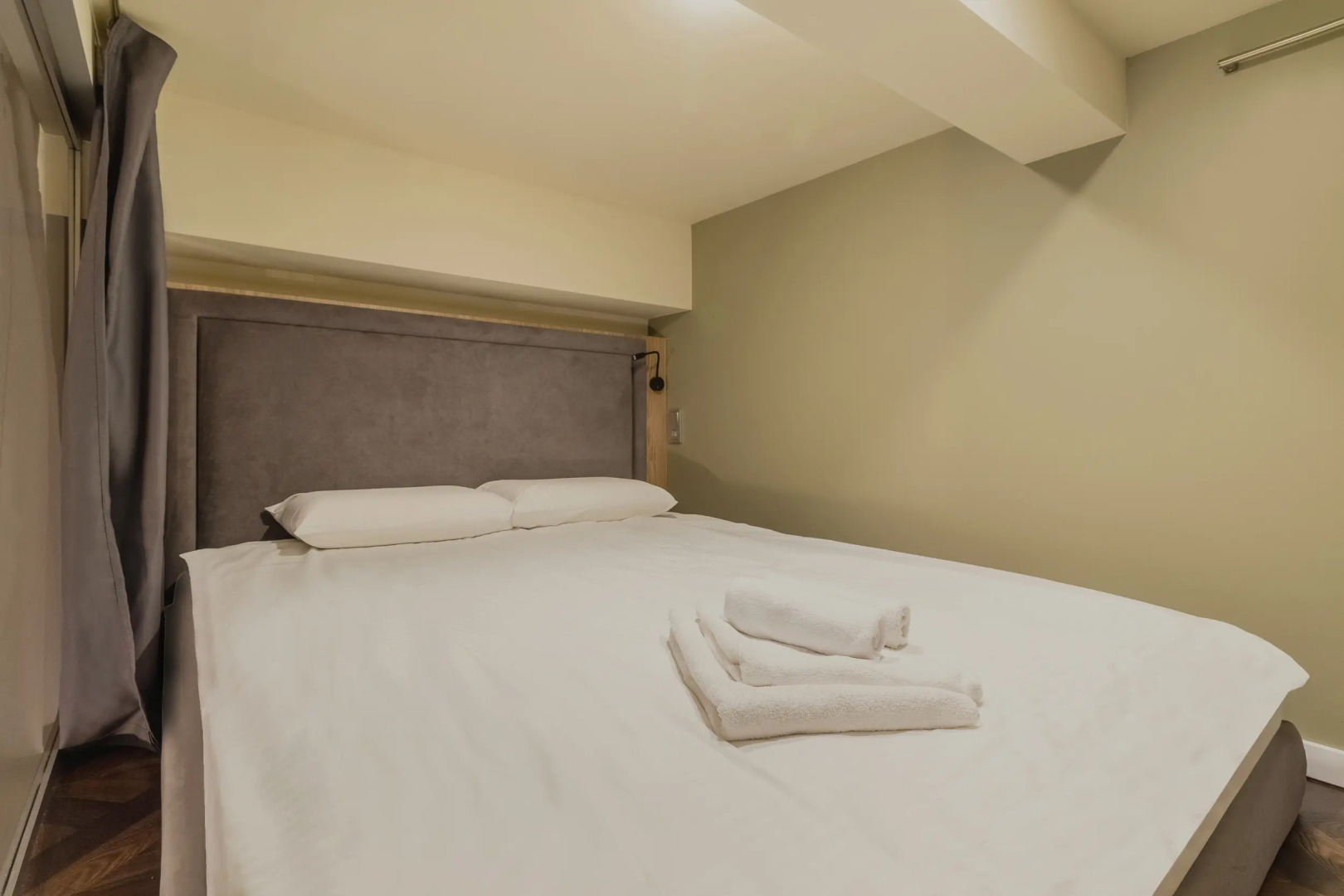 Апартаменты в Сердце Петербурга с колонкой Алиса