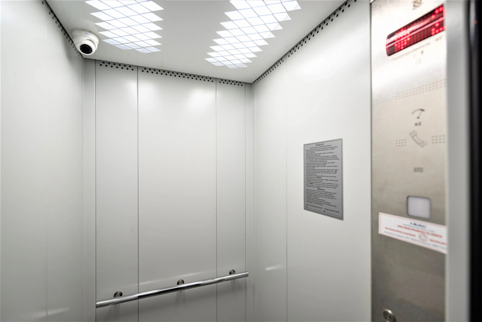 Апартаменты InterLoft 3 Old Town Free Parking Wi-Fi 100/50 Smart TV