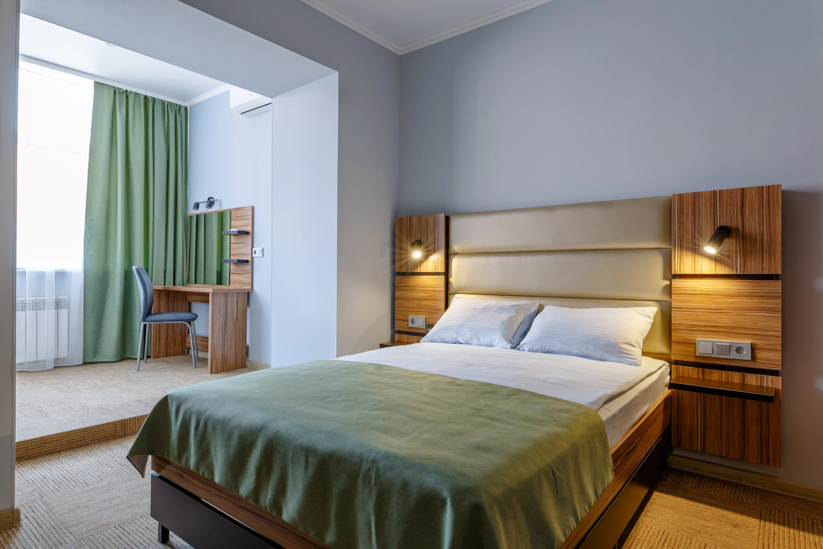 Отель Cronwell Ника Центр