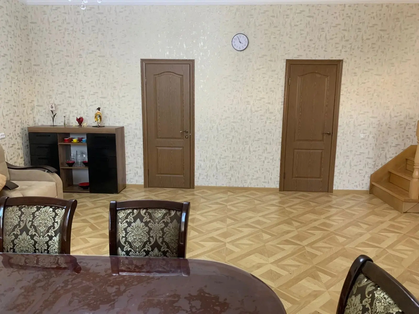 Частный Дом Двухэтажный с Бассейном