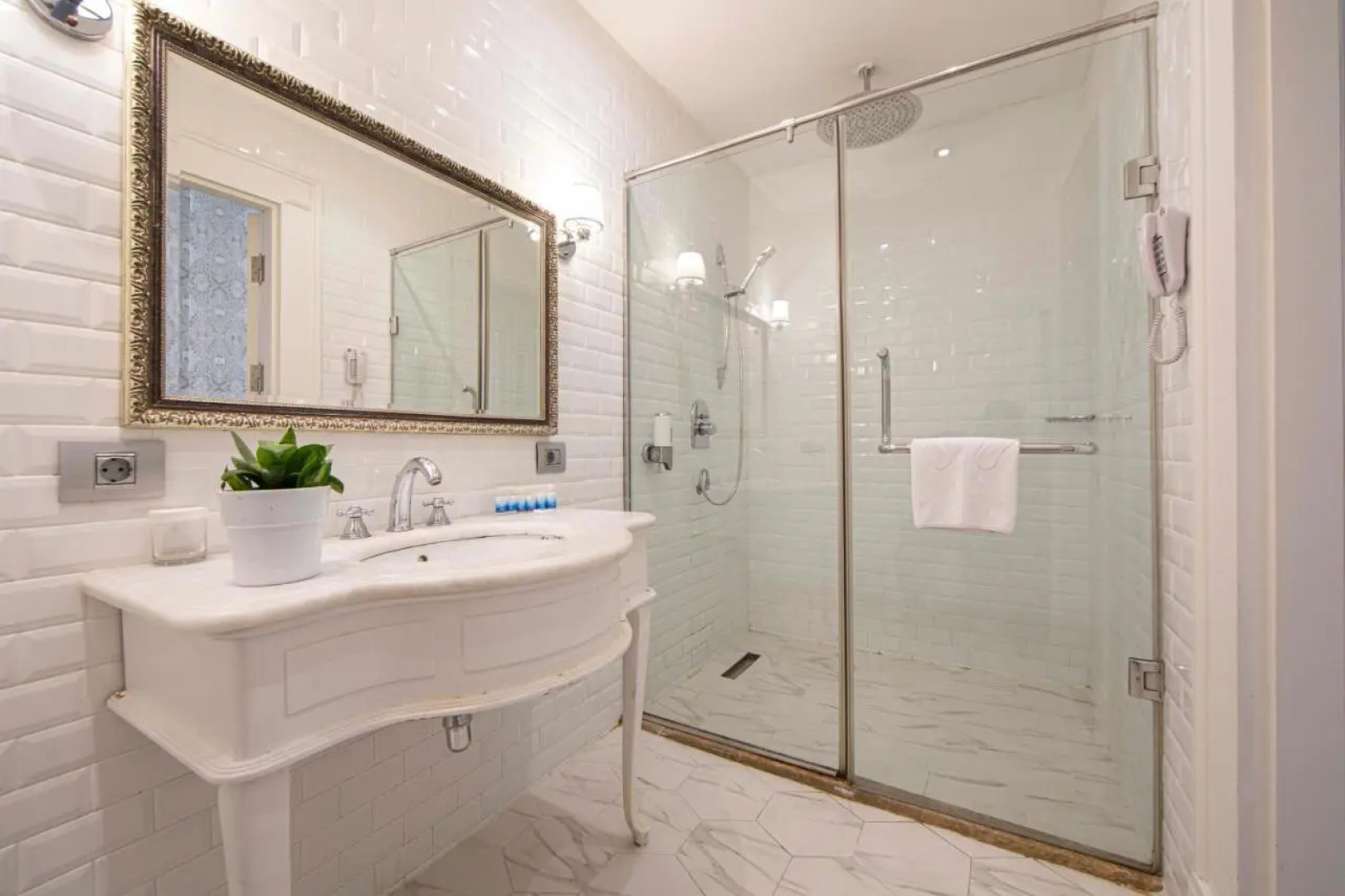 Отель Сапфир Сити