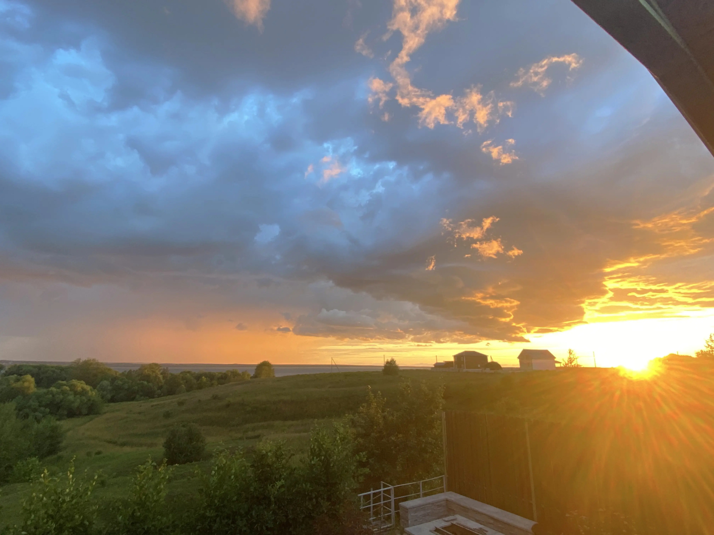 Частный дом с восхитительным видом на озеро Плещеево и город