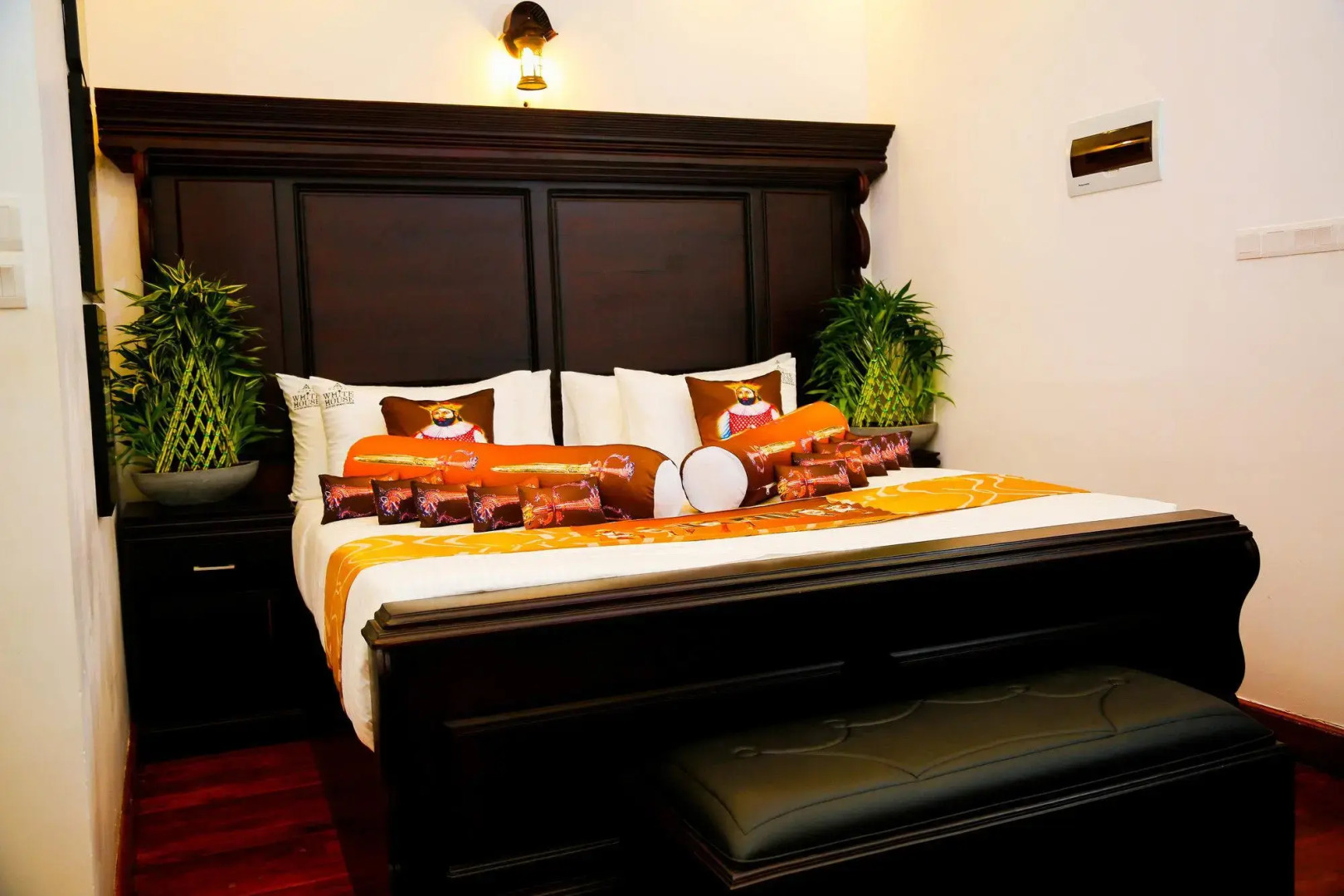 Отель White House