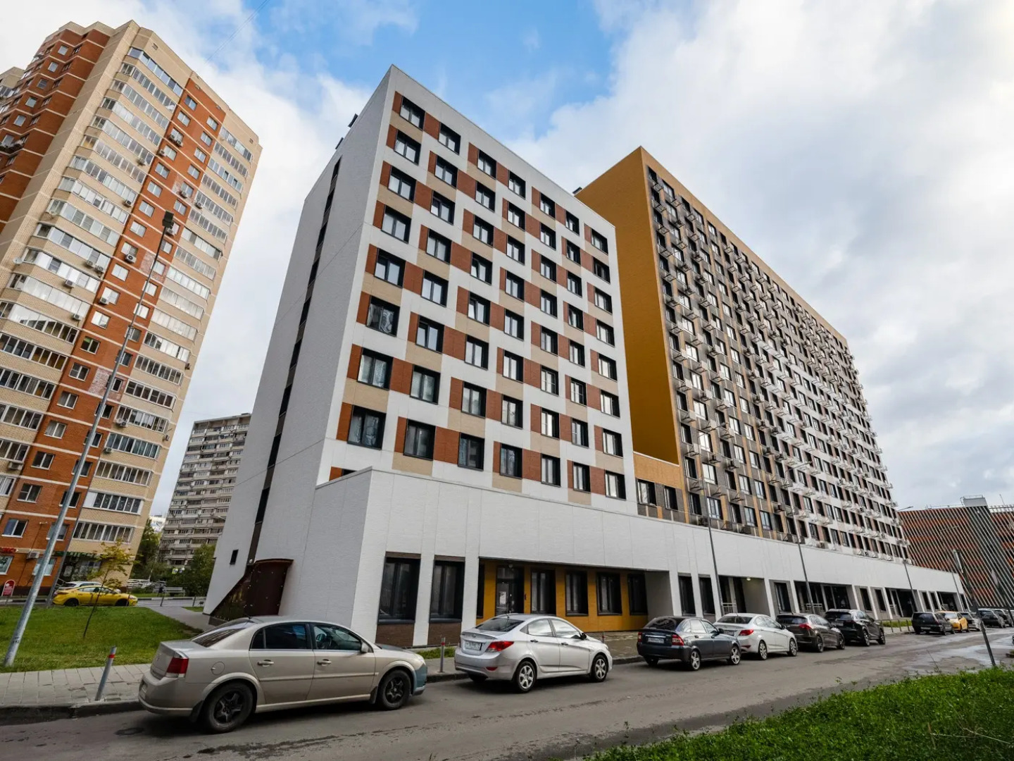 Апартаменты На Бульваре Эйнштейна 4