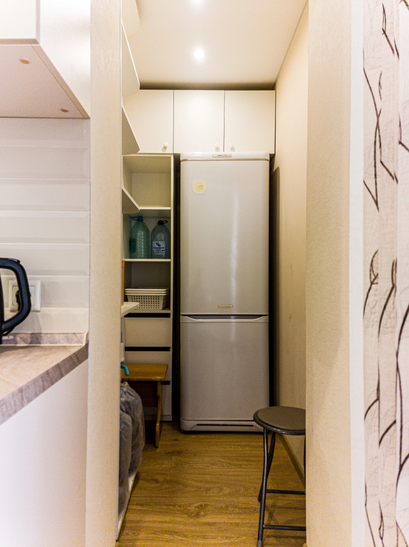 Апартаменты двухкомнатные в светлых тонах вблизи центра города