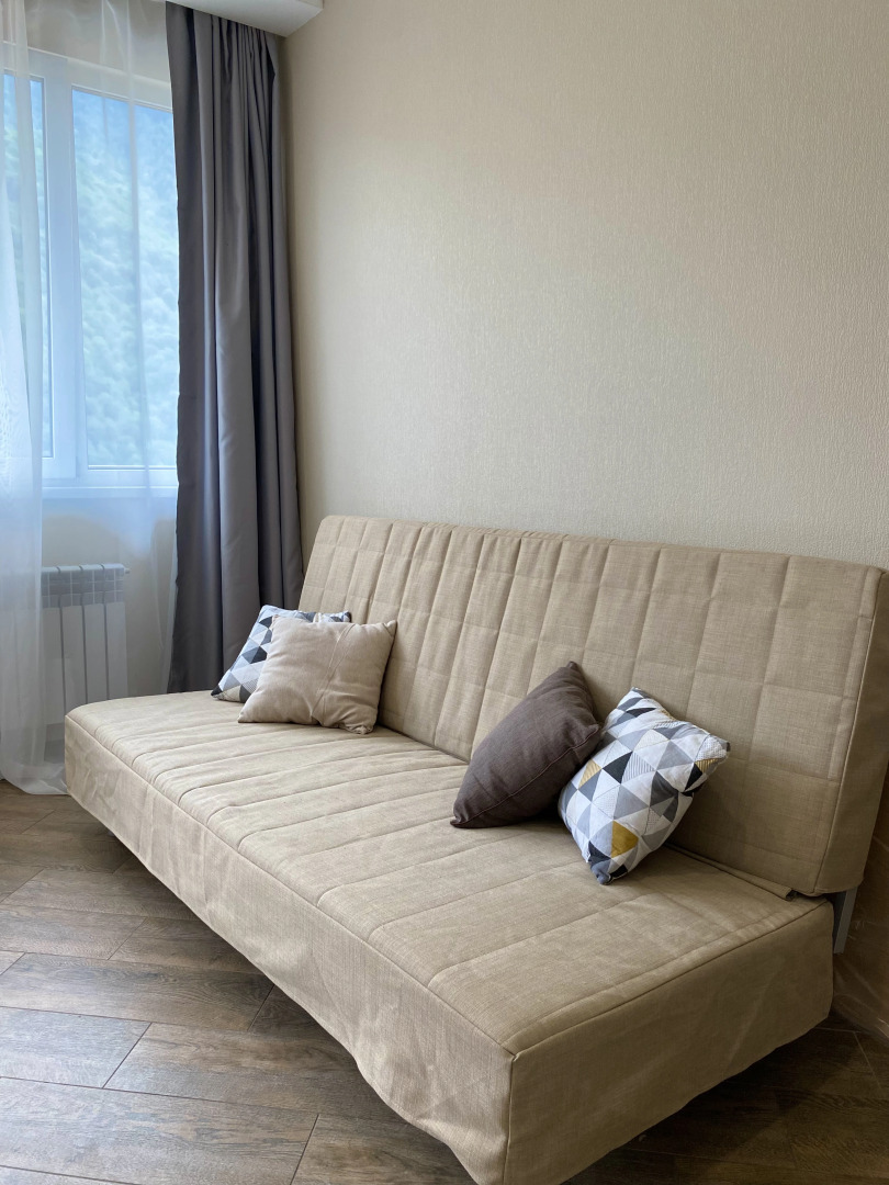 Апартаменты с Балконом у Подножия Хребта Аибга