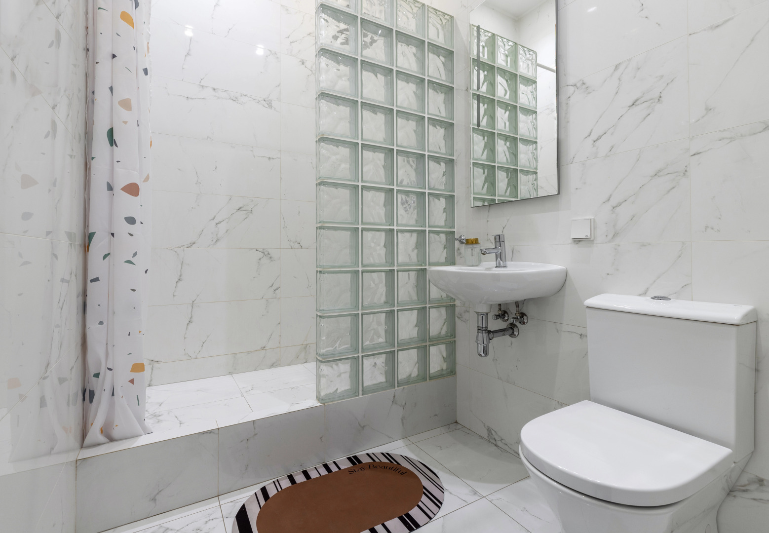 Апартаменты 4-комнатные HomeApart К.Маркса, 30