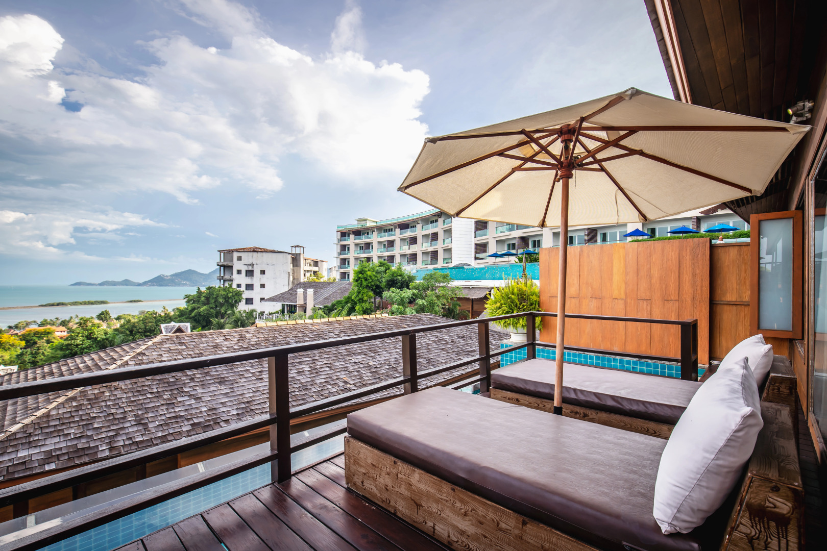 Отель KC Resort & Over Water Villas